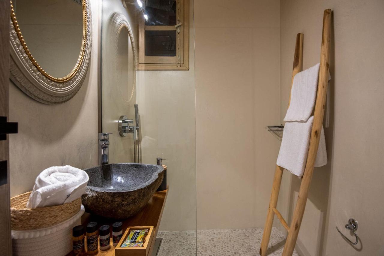 Voyaz Boutique Apartments & Suites -Old Town Rhodes City Екстер'єр фото